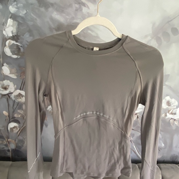 Lululemon Rulu Reflective Running Long Sleeve Shirt - Picture 3 of 6